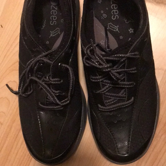 BZees nurse shoes - Picture 5 of 8